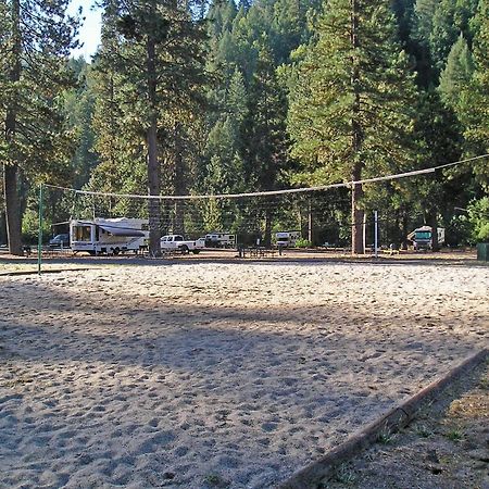 Yosemite Lakes Bunkhouse Cabin 27 Harden Flat Εξωτερικό φωτογραφία