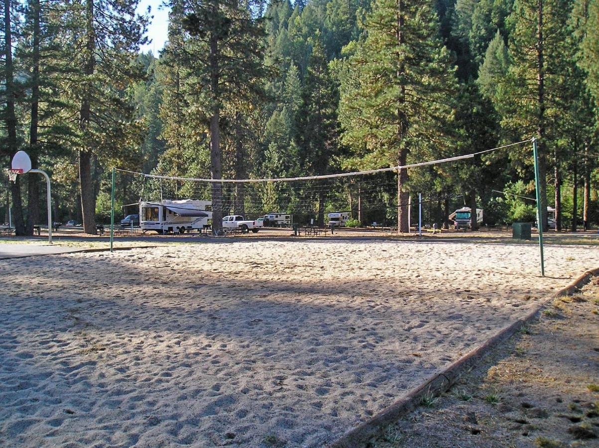 Yosemite Lakes Bunkhouse Cabin 27 Harden Flat Εξωτερικό φωτογραφία